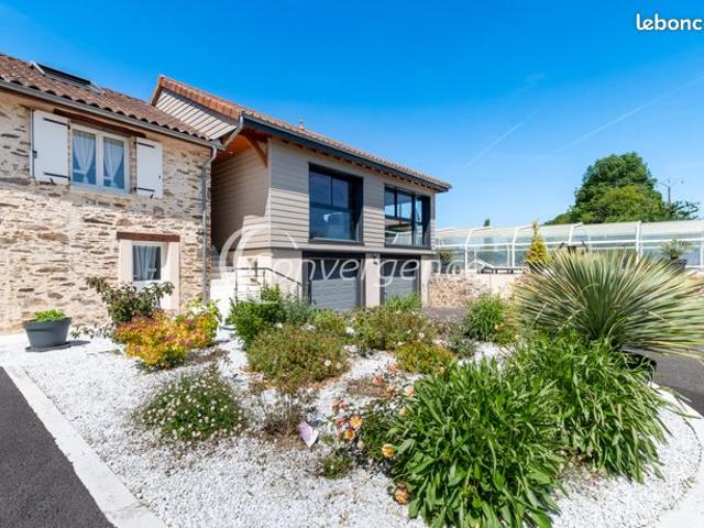 Maison 6 pièces 220 m²