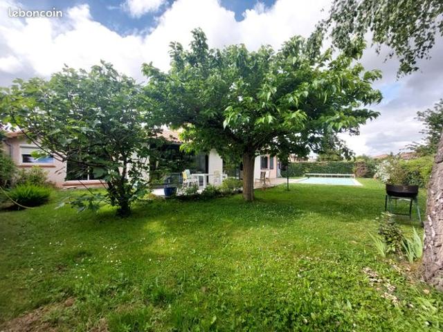Maison 6 pièces 220 m²
