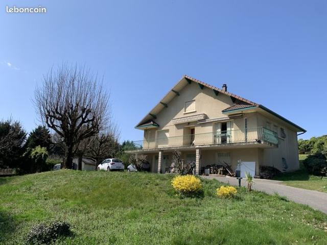 Maison 6 pièces 220 m²