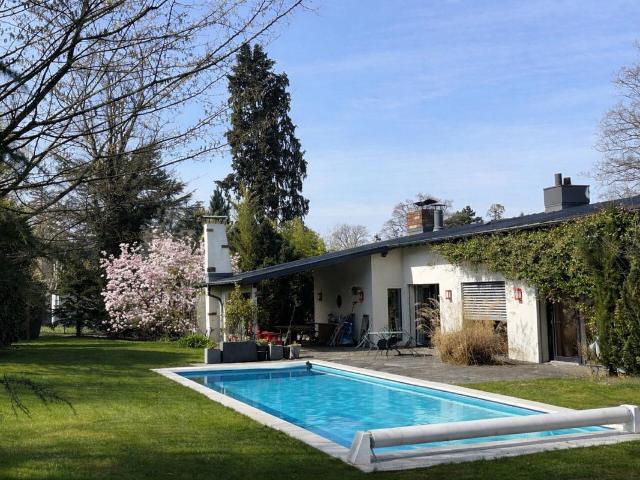 Maison 7 pièces 220 m²