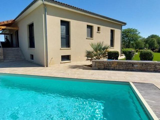 Maison 6 pièces 220 m²
