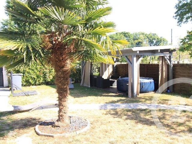 Maison 6 pièces 221 m²