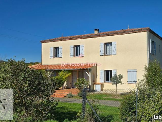 Maison 6 pièces 221 m²