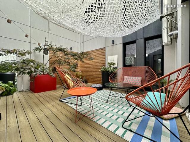 Maison 6 pièces 221 m²