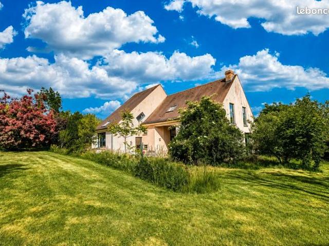 Maison 6 pièces 221 m²