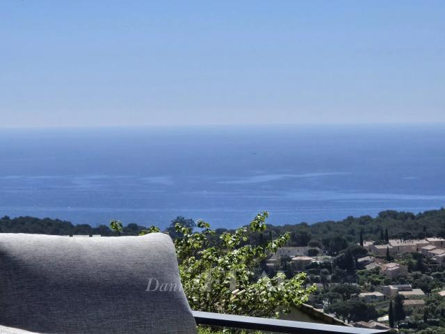 Maison 6 pièces 221 m²
