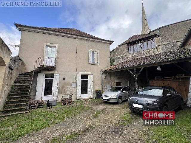 Maison 6 pièces 221 m²