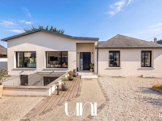 Maison 6 pièces 222 m²