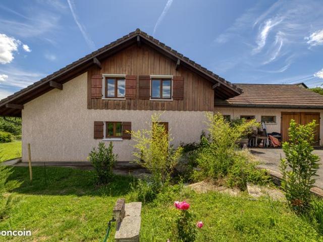 Maison 6 pièces 222 m²
