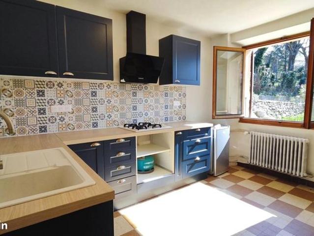 Maison 6 pièces 222 m²