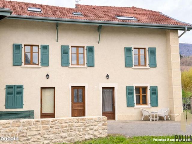 Maison 6 pièces 223 m²