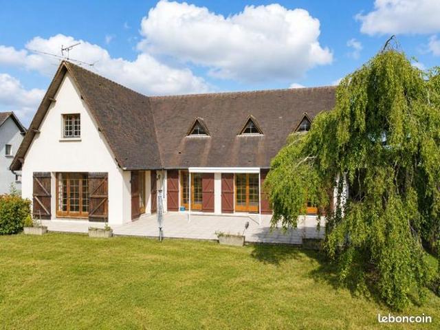 Maison 6 pièces 223 m²