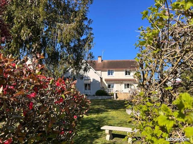 Maison 6 pièces 223 m²