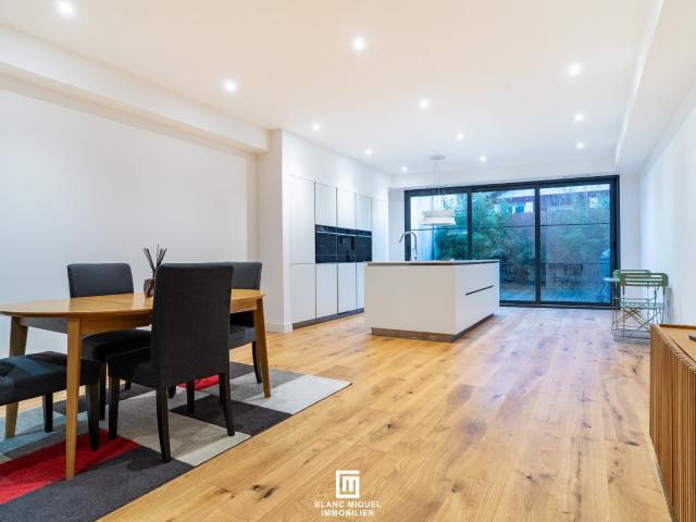 Maison 6 pièces 223 m²
