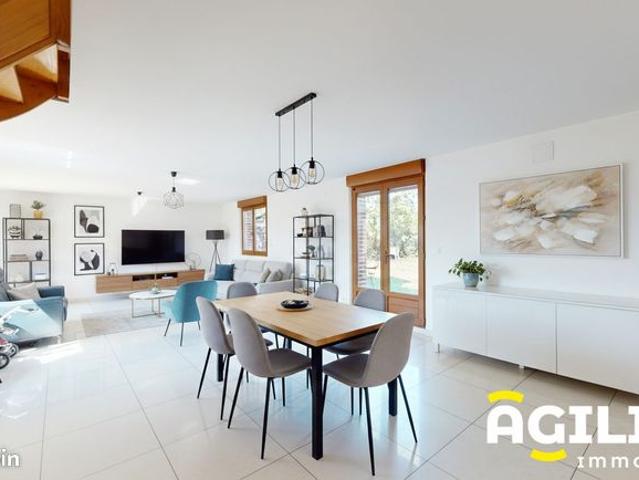 Maison 6 pièces 223 m²