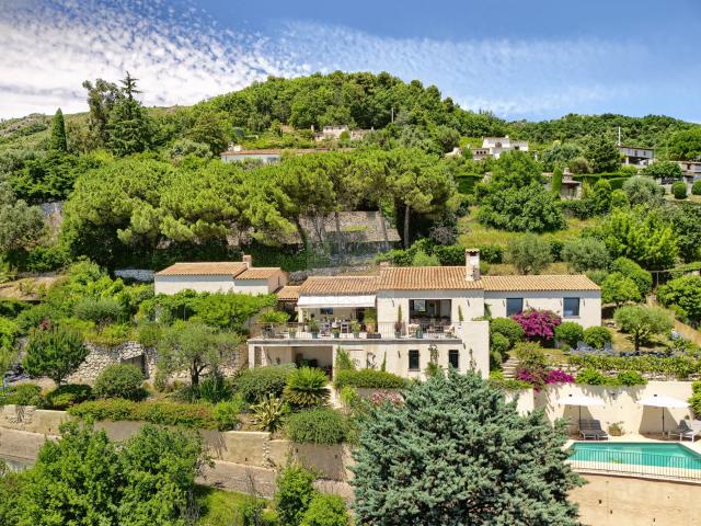 Maison 6 pièces 223 m²