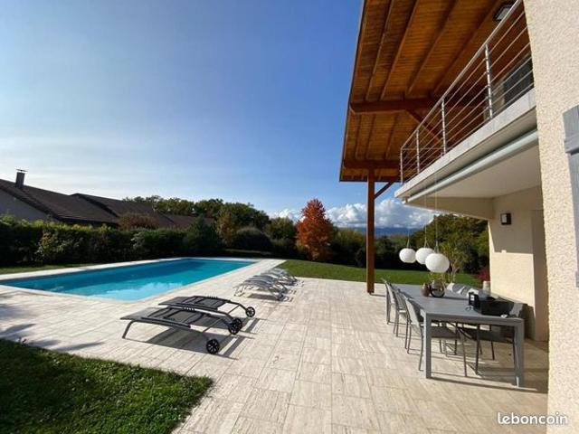 Maison 6 pièces 223 m²