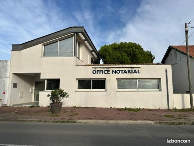 Maison 6 pièces 223 m²
