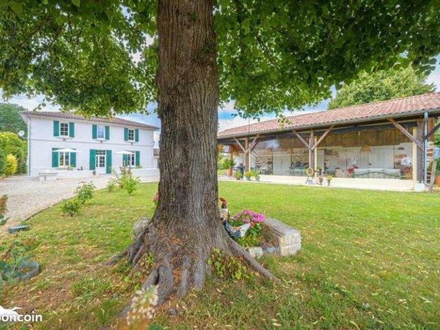 Maison 6 pièces 223 m²