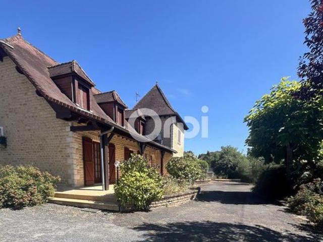 Maison 6 pièces 223 m²