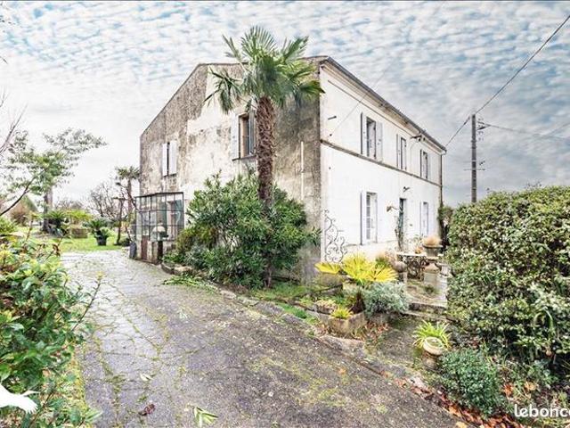 Maison 6 pièces 223 m²