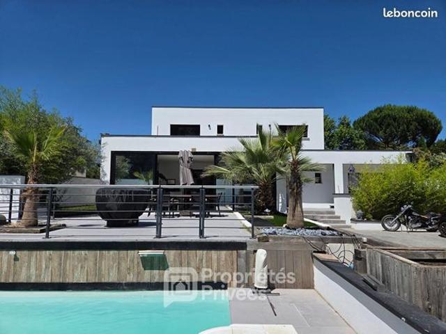 Maison 6 pièces 223 m²