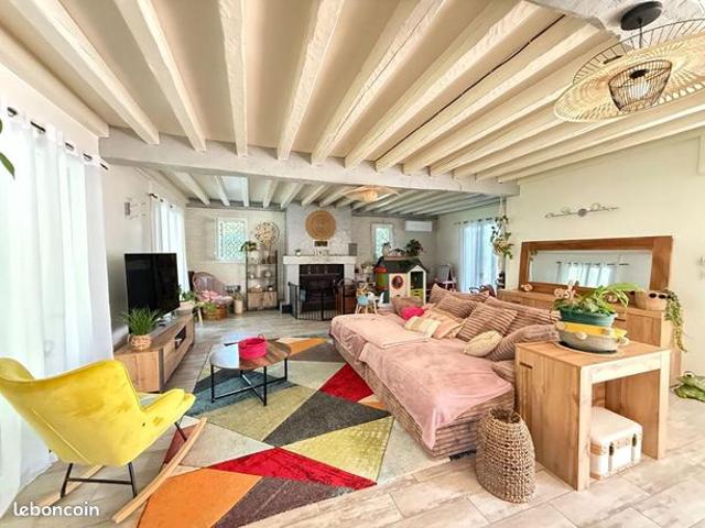 Maison 6 pièces 234 m²