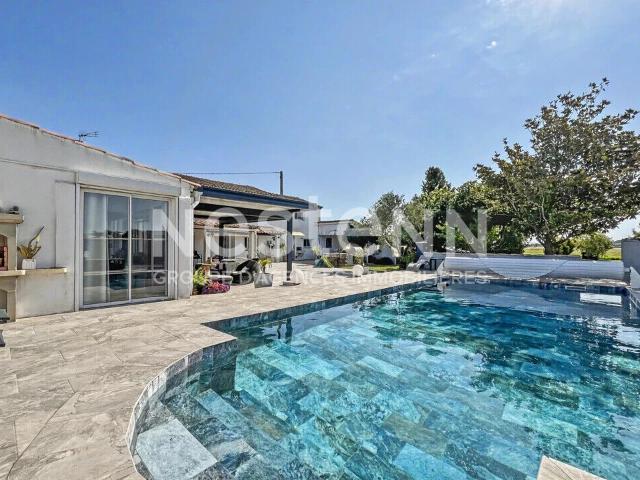 Maison 6 pièces 234 m²