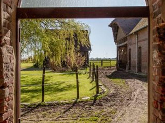 Maison 6 pièces 234 m²