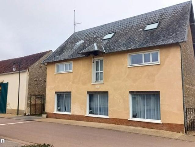 Maison 6 pièces 235 m²