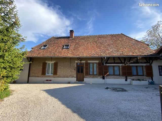 Maison 6 pièces 235 m²