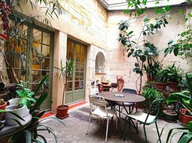 Maison 6 pièces 235 m²
