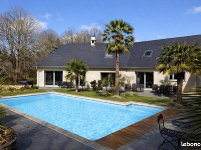 Maison 6 pièces 235 m²