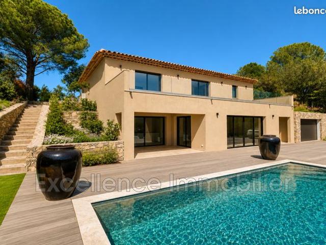 Maison 6 pièces 235 m²