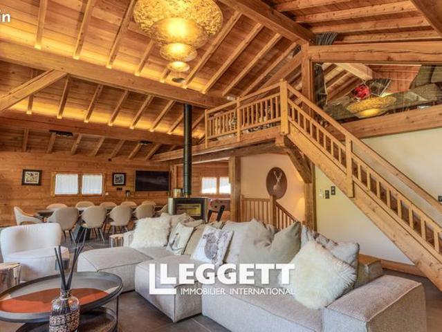 Maison 6 pièces 236 m²