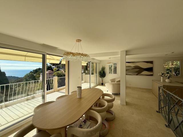 Maison 6 pièces 236 m²