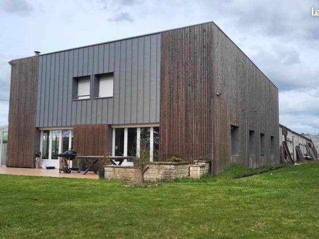 Maison 6 pièces 237 m²