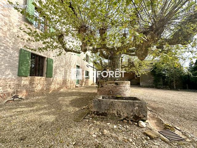 Maison 6 pièces 237 m²