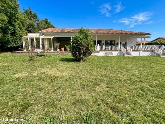 Maison 6 pièces 237 m²