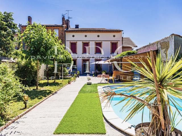 Maison 6 pièces 237 m²