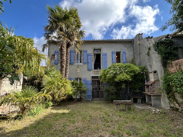 Maison 6 pièces 237 m²