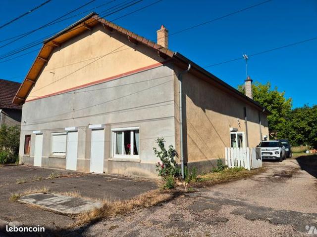 Maison 6 pièces 237 m²