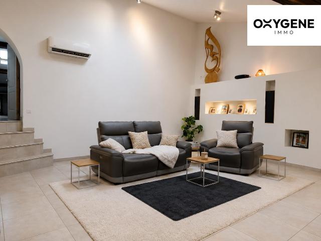Maison 6 pièces 238 m²