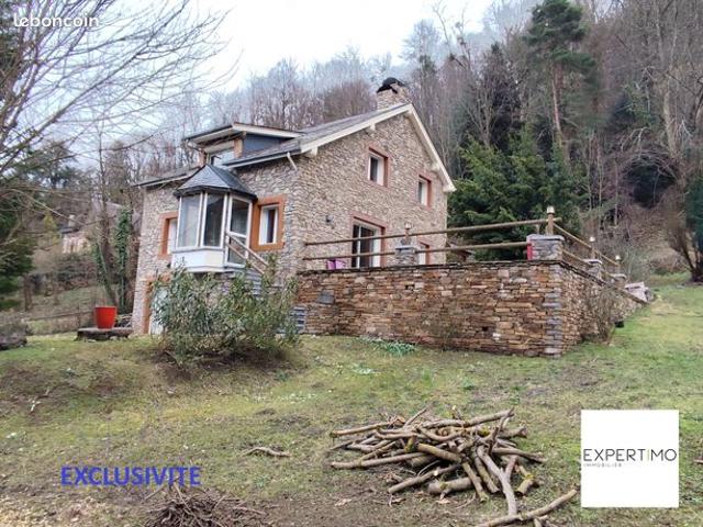 Maison 6 pièces 238 m²