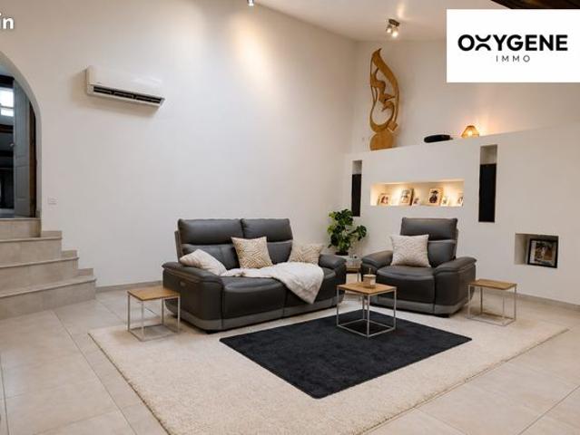 Maison 6 pièces 238 m²