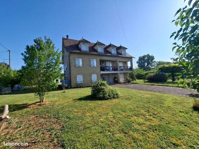 Maison 6 pièces 238 m²
