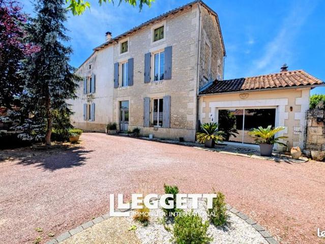 Maison 6 pièces 238 m²