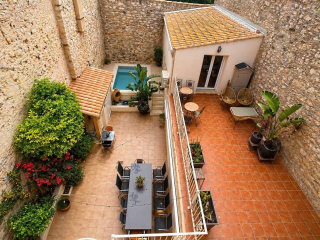 Maison 6 pièces 238 m²