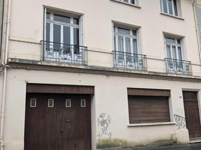 Maison 6 pièces 238 m²