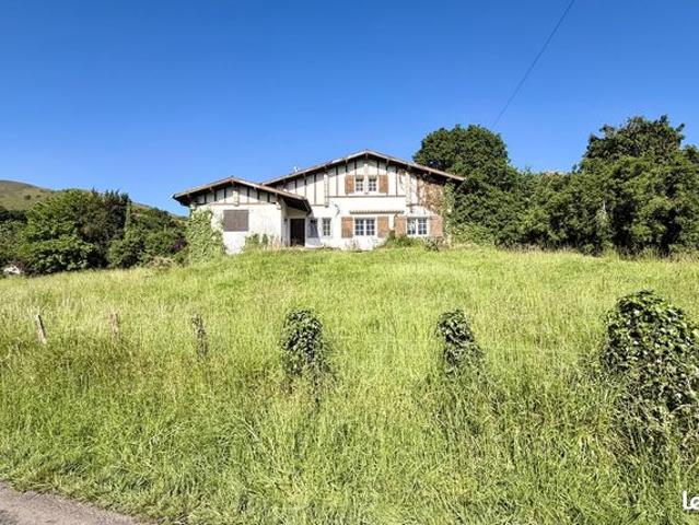 Maison 6 pièces 238 m²